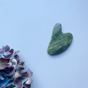 Gua-sha-hjerte-jade